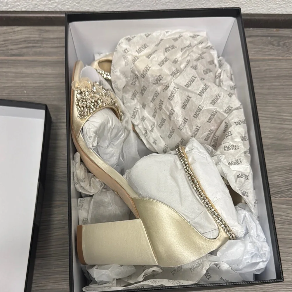 Badgley Mischka Finesse - Ivory BRIDAL Shoes - Picture 2 of 7